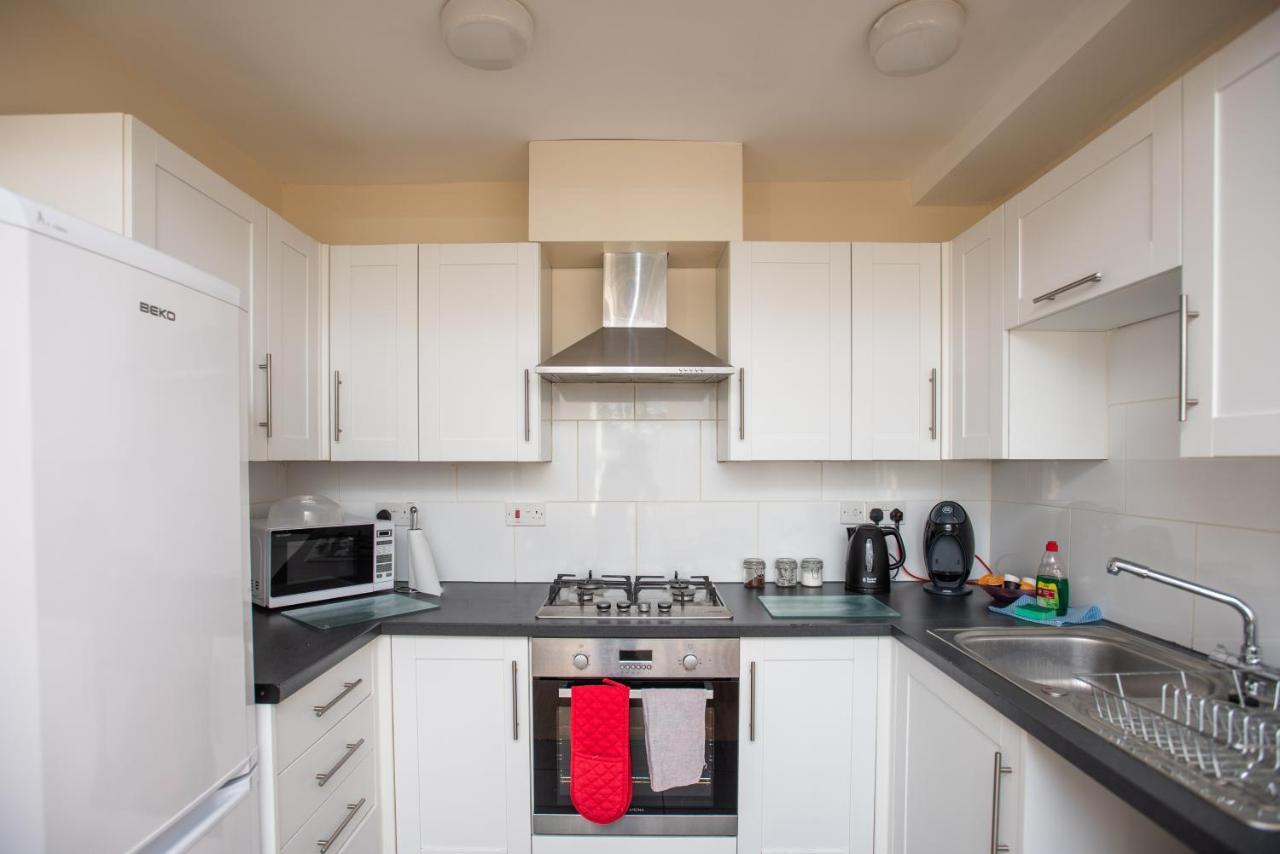 Cowley Spacious Flat With Parking, Oxford Exterior photo